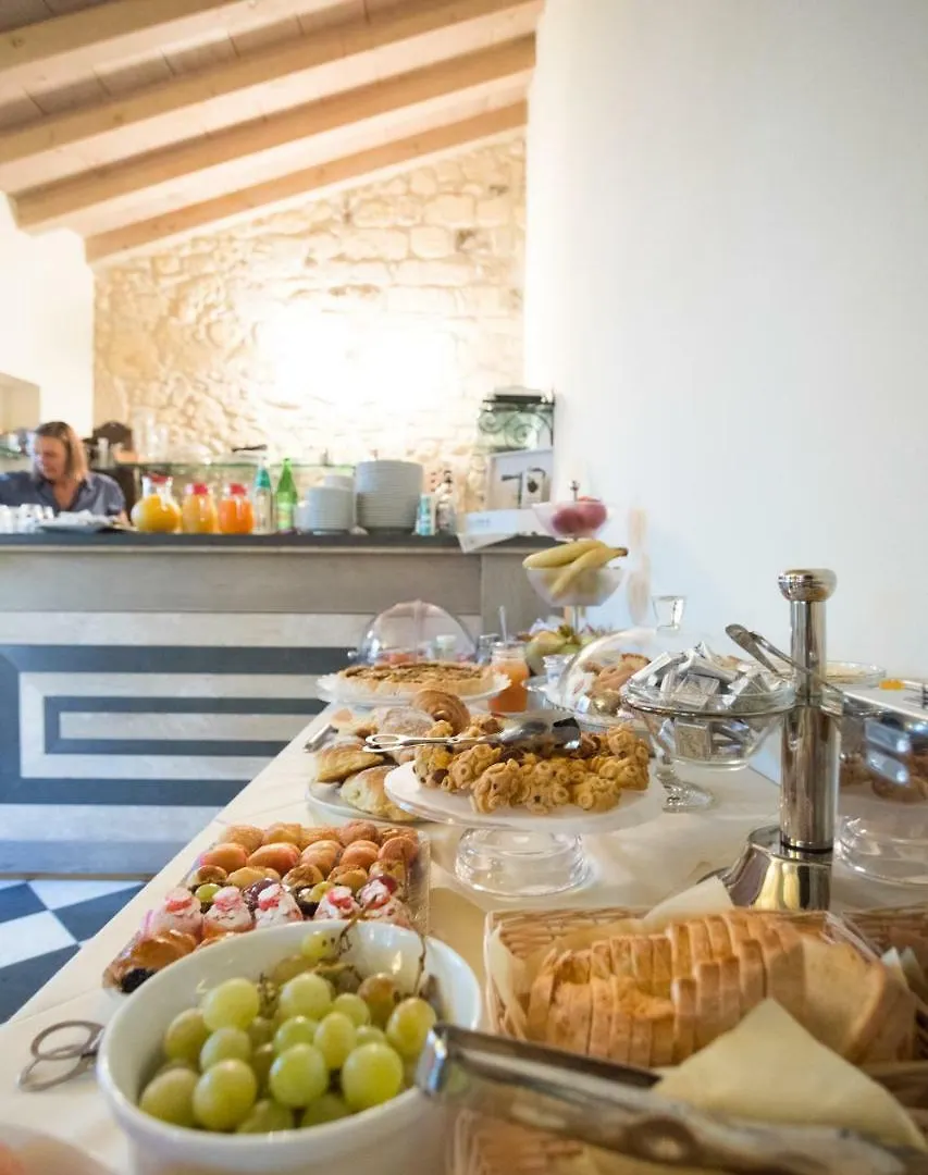 Il Cortiletto Hotel Maison Tresnuraghes